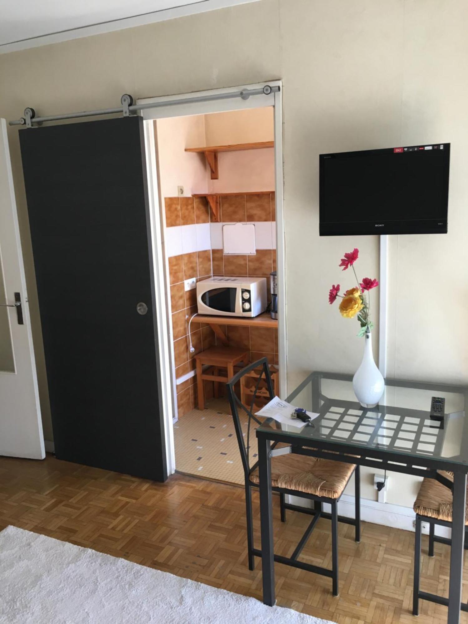 Apartament Studio Meuble Charenton-le-Pont Zewnętrze zdjęcie