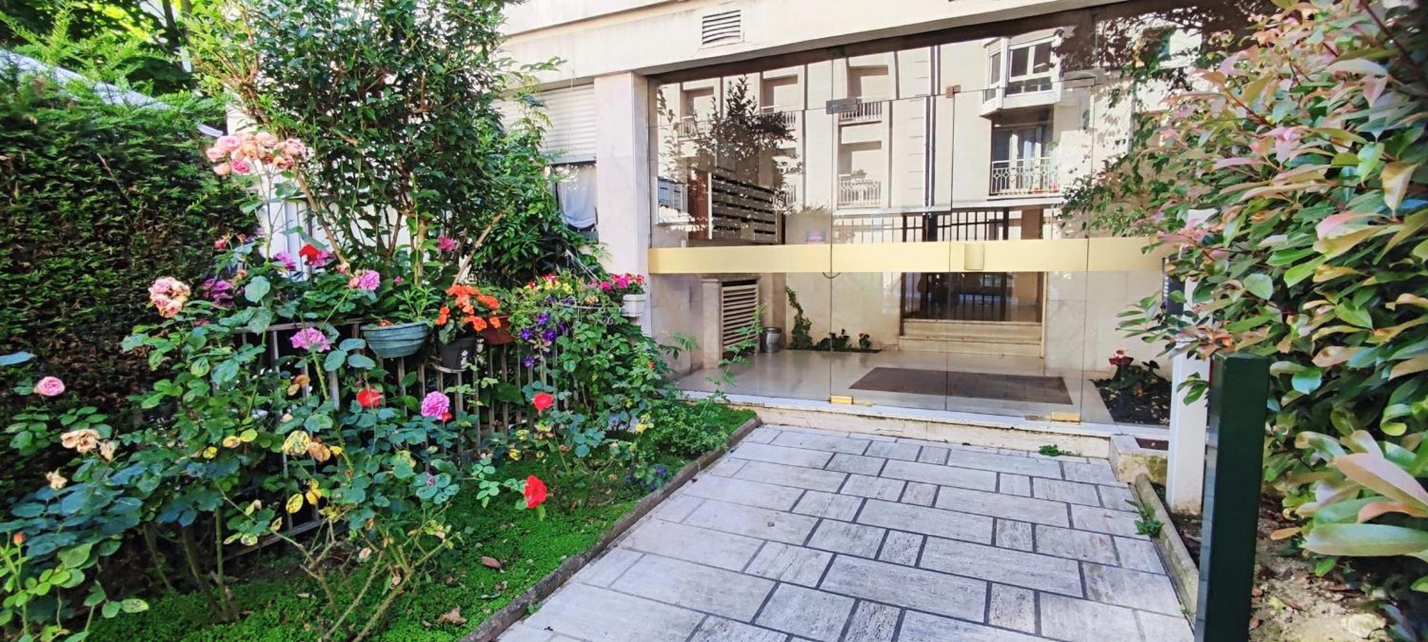 Apartament Studio Meuble Charenton-le-Pont Zewnętrze zdjęcie